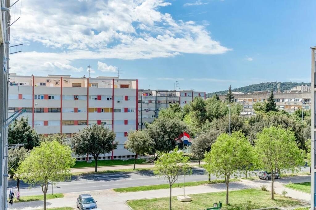 Apartment Tara Спліт Екстер'єр фото